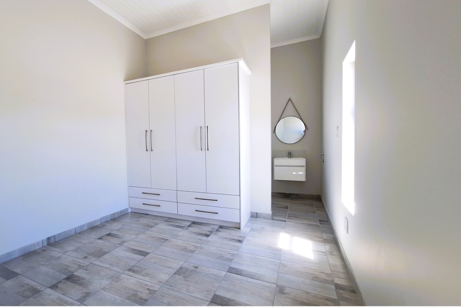 3 Bedroom Property for Sale in Brittania Beach Estate Western Cape